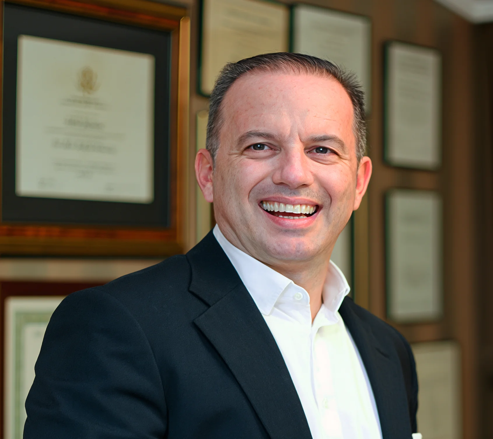 Dr. Ümit Yazman